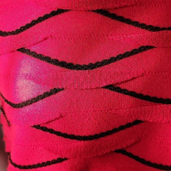 Roz & Ali scalloped waves belted sweater - Picture 5 of 7